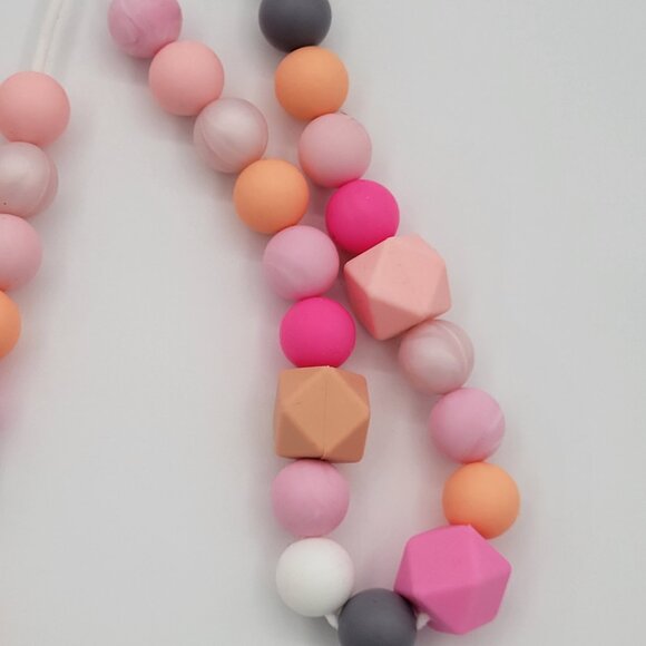 2 Handmade Breastfeeding necklace Silicone Beads for nursing mothers . - Picture 7 of 14
